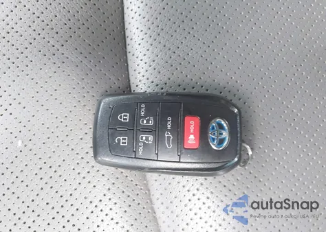 2022 Toyota Sienna Limited z USA, uszkodzony, nr VIN 5TDZRKEC7NS078677